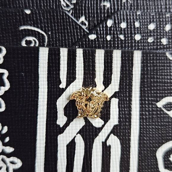 Versace Medusa Unisex Leather Card case FINAL $ FIRM - Picture 4 of 6